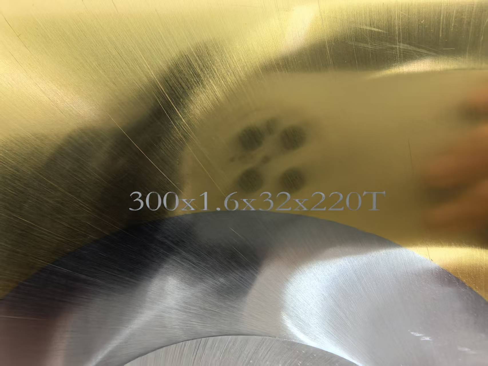 M42高速钢锯片 300×1.6×32×220T (4) Tấm ảnh M42 300×1.6×32×220T (4)