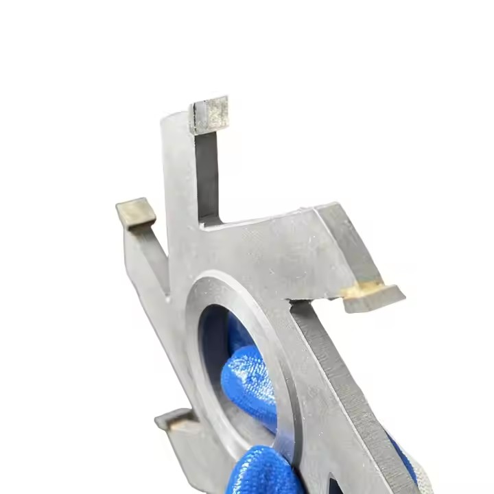 Máy cắt lõi cửa
