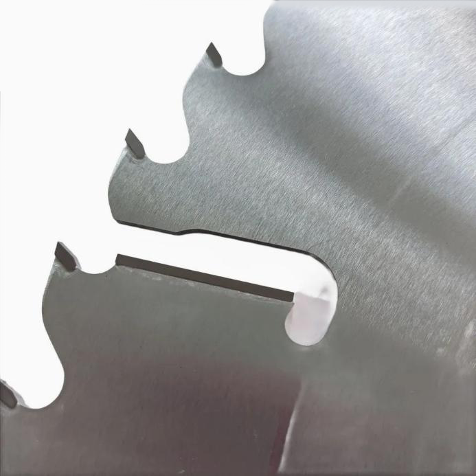 Cưa nhiều blade với cạp