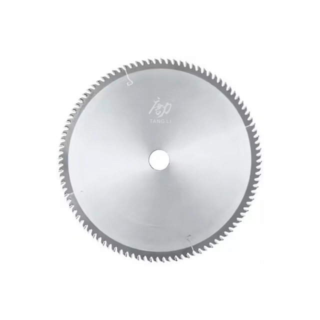 Lưỡi cưa gỗ rắn